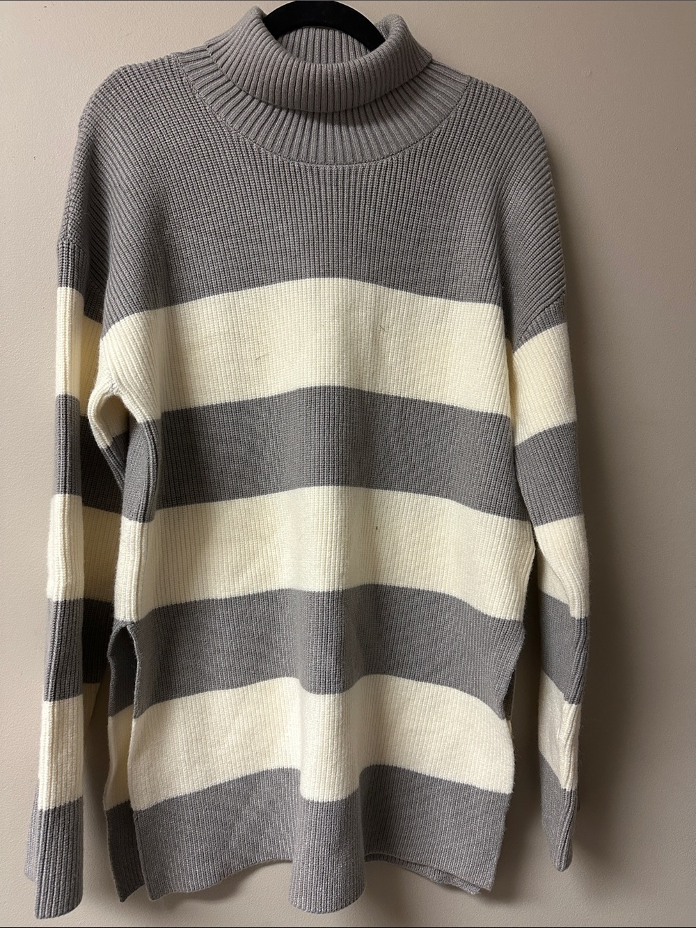The Drop Camilla Gray Cream Striped Turtleneck Sweater L NWT